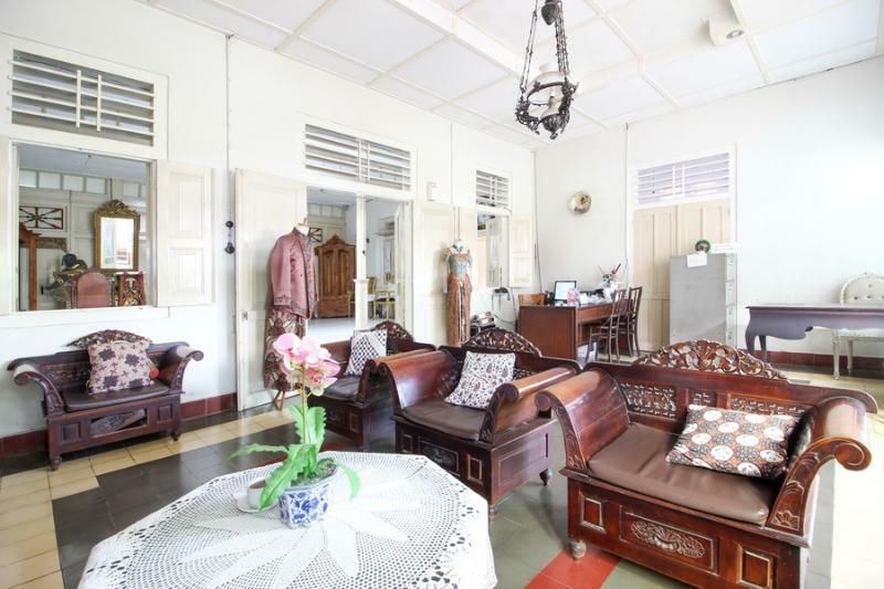 Reddoorz Syariah Near Wijilan 2*